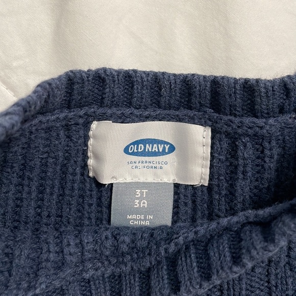 Knit sweater - Picture 3 of 3